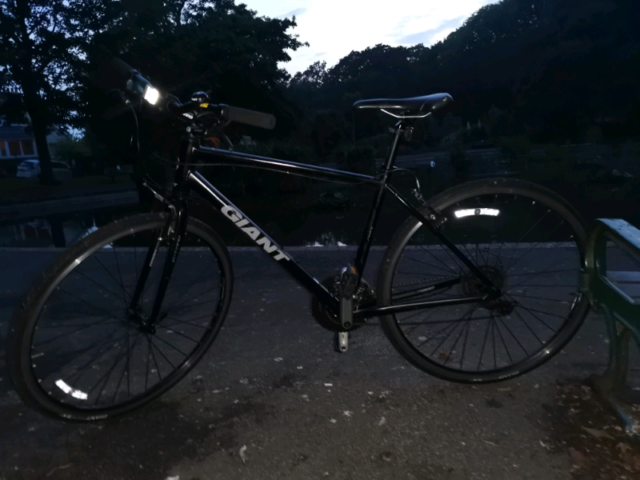 giant escape 3 on road sport